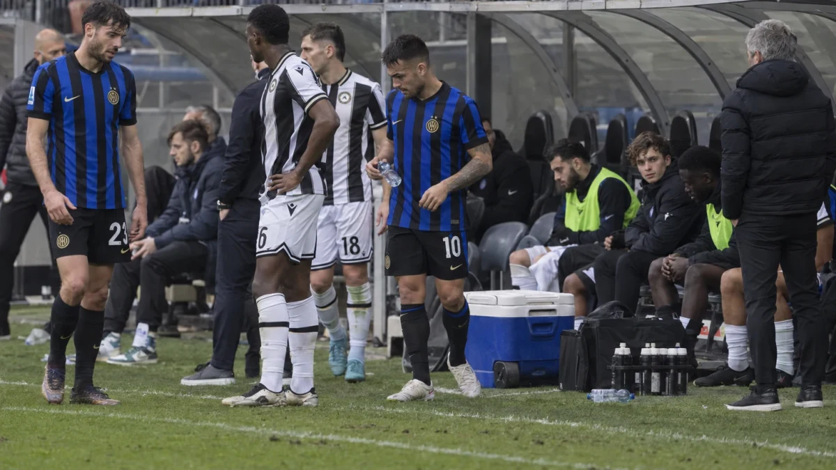 Inter håller jämna steg med Roma efter 5-3 mot Udinese