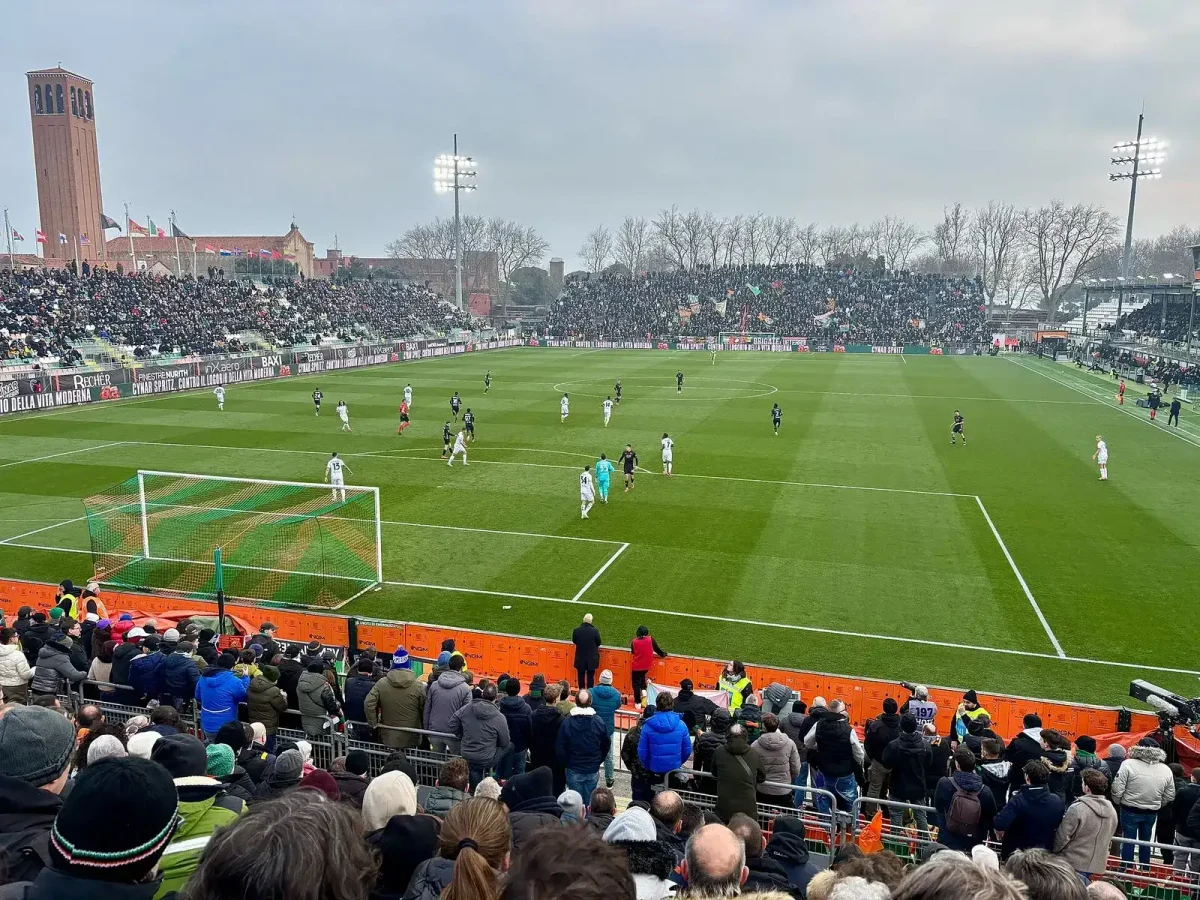 Venezia förlorar fjärde raka i Serie A