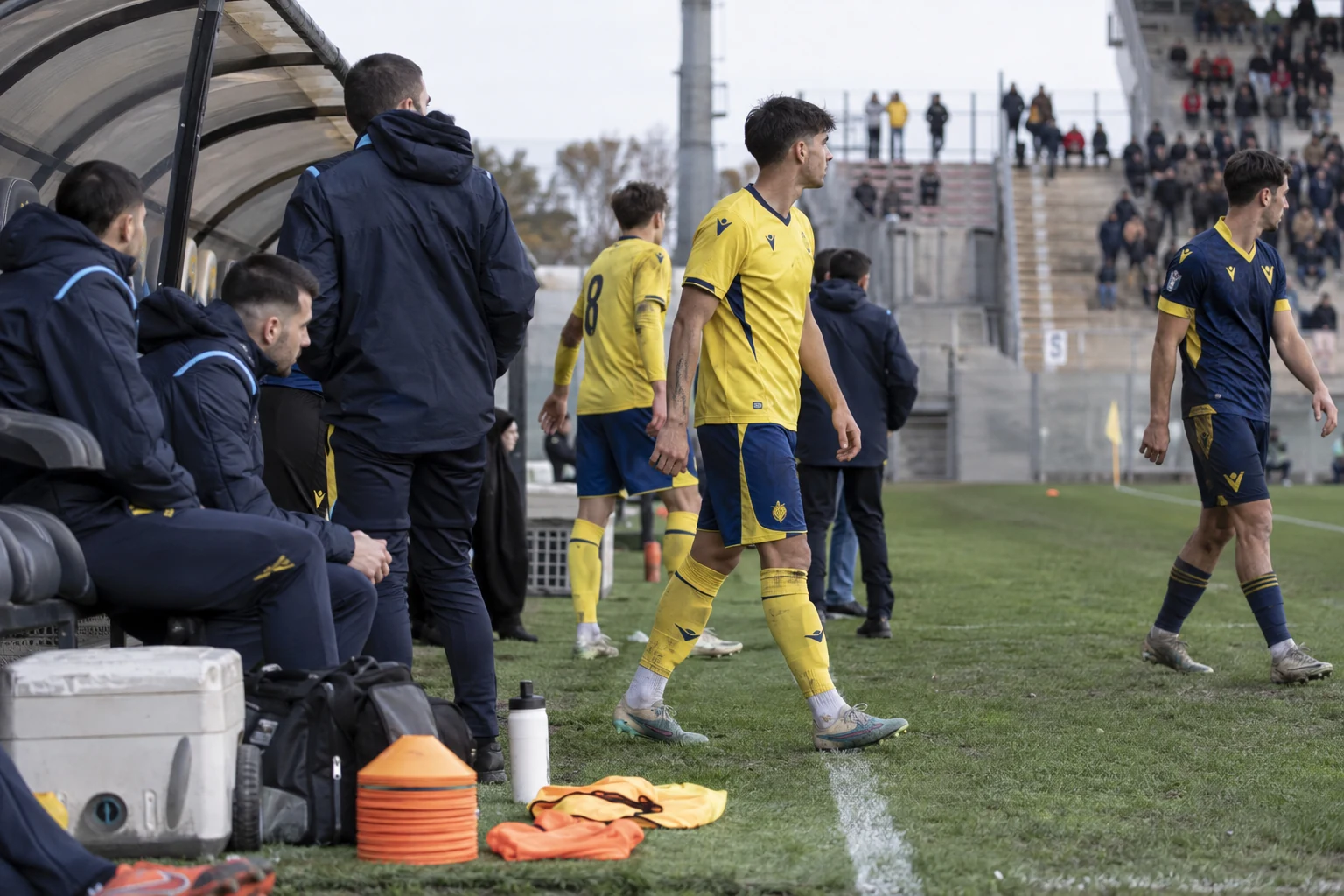 Modena slog Hellas Verona och hakar på i toppen