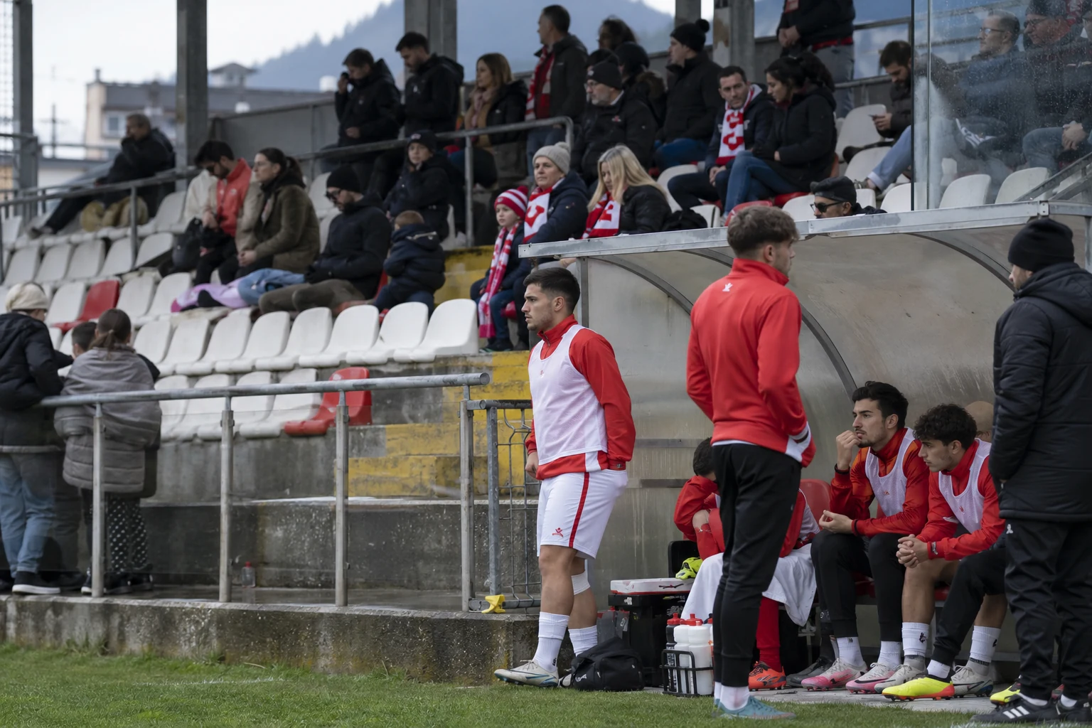 Südtirol utmanar i toppen efter stark start